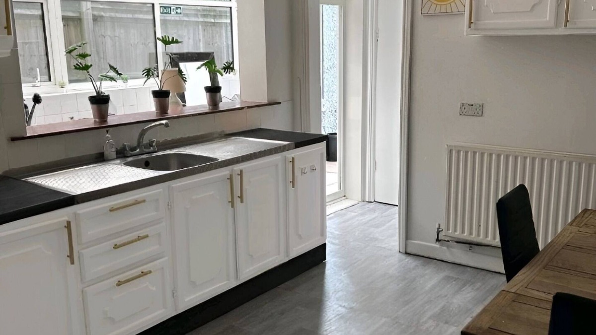 Thornton Apartment | Opulent Apartment with Lovely Garden F3, Balham