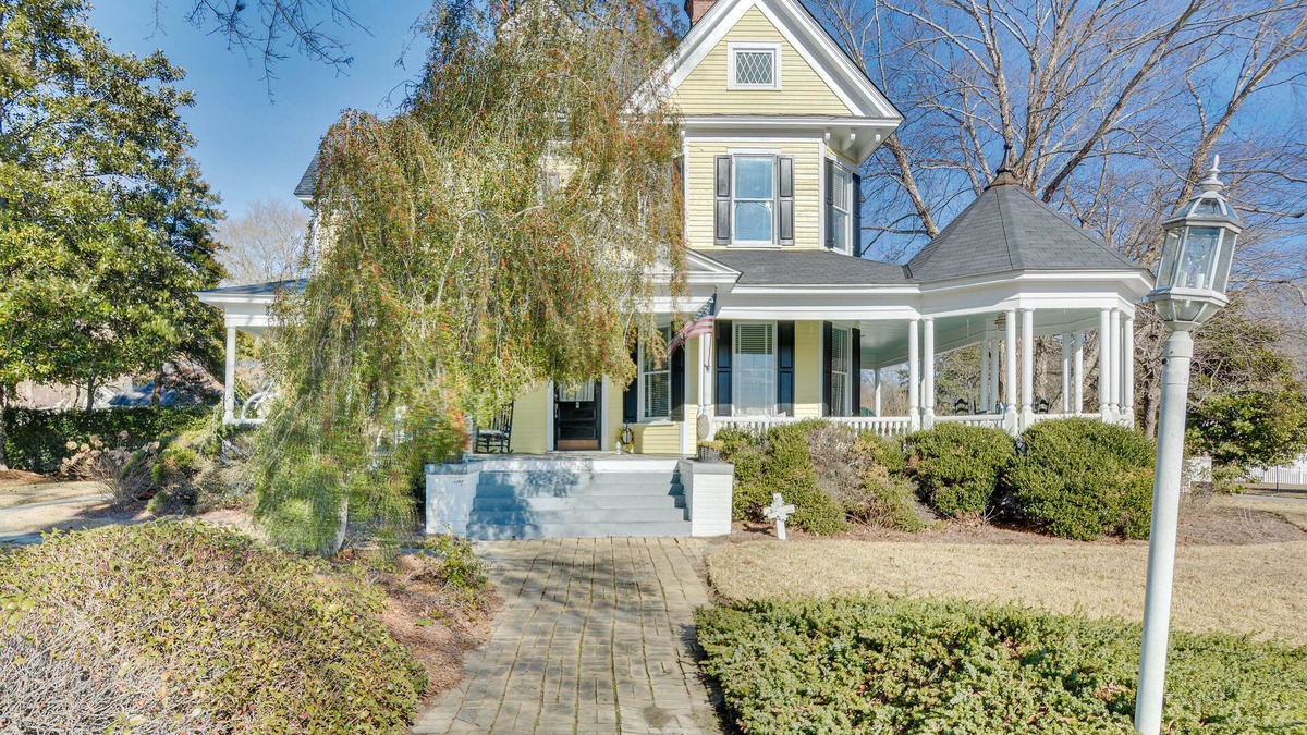 Spring Hope House | Opulent Home in Spring Hope w/Pool & Hot Tub!