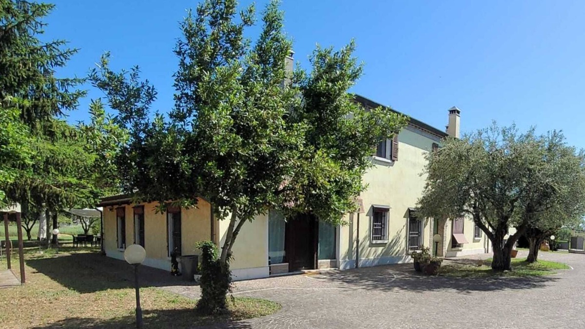 Rimini Villa | ORANGE CHEZ BARNIE