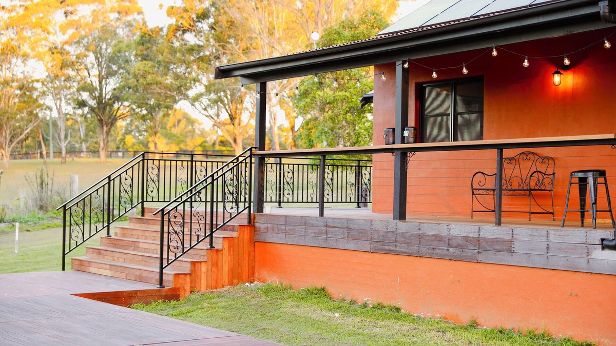 Lovedale Cottage | Orange Cottage in Lovedale