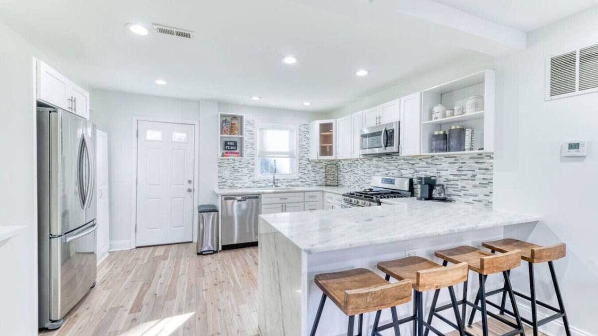 Anacostia House | Orange Door Abode - Modern Design