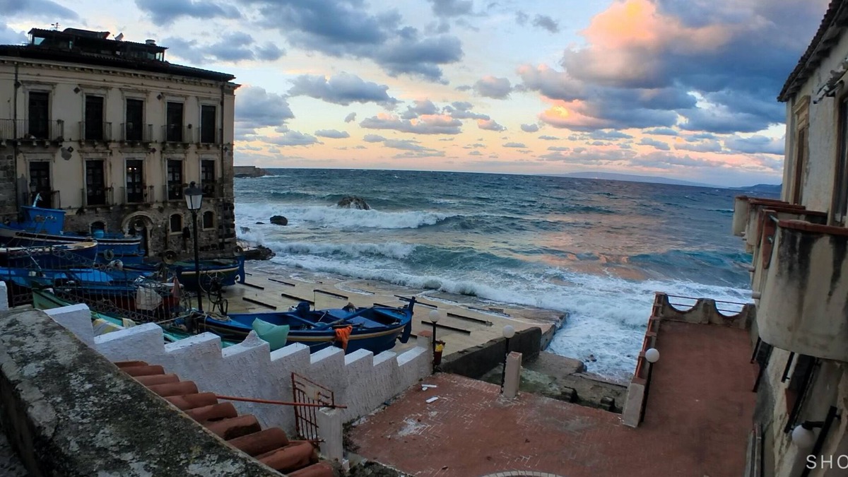 Scilla Apartment | Orange House Chianalea