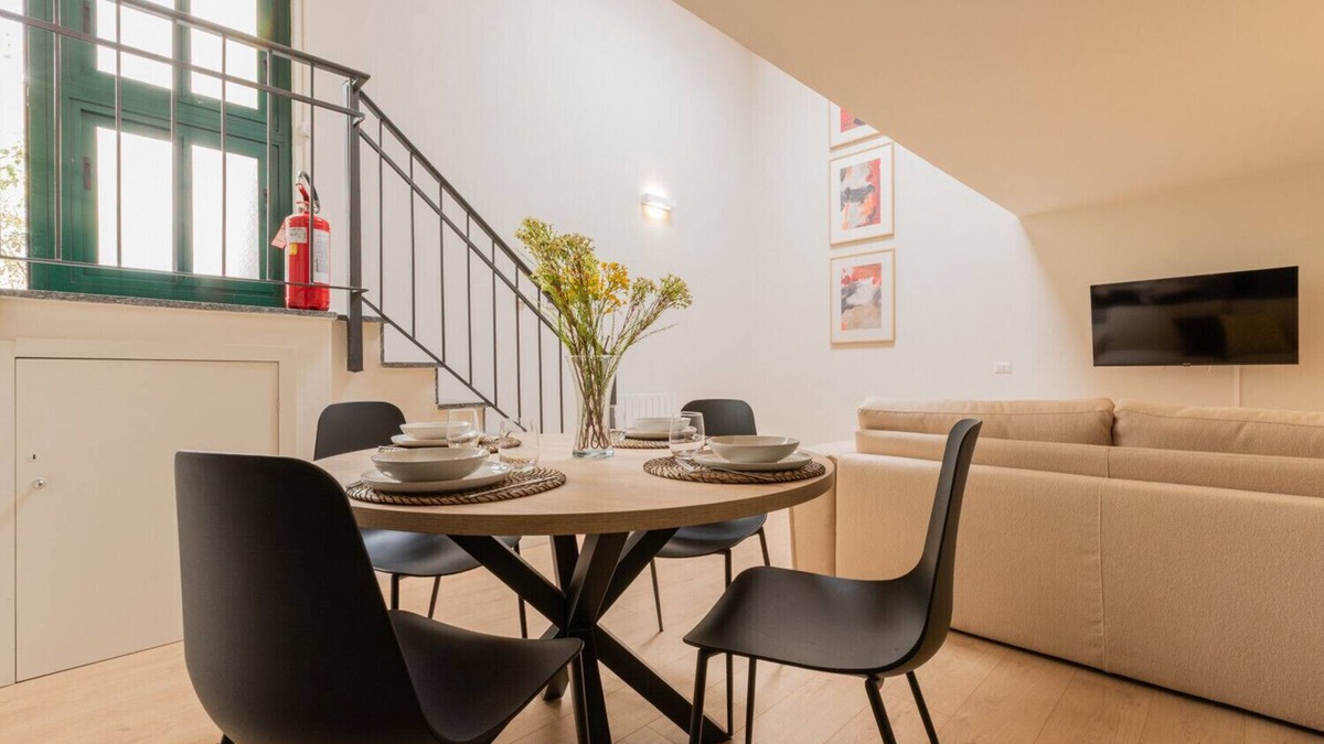 Cit Turin Apartment | Orange Loft by Wonderful Italy