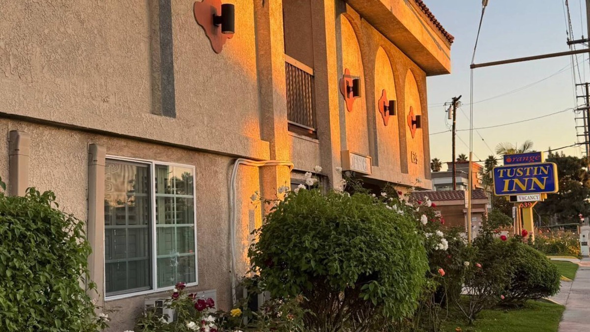 Orange Hotel | Orange Tustin Inn