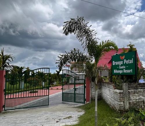 Chalsa Hotel | Orangepetal Exotic Bihanga Resort Dooars