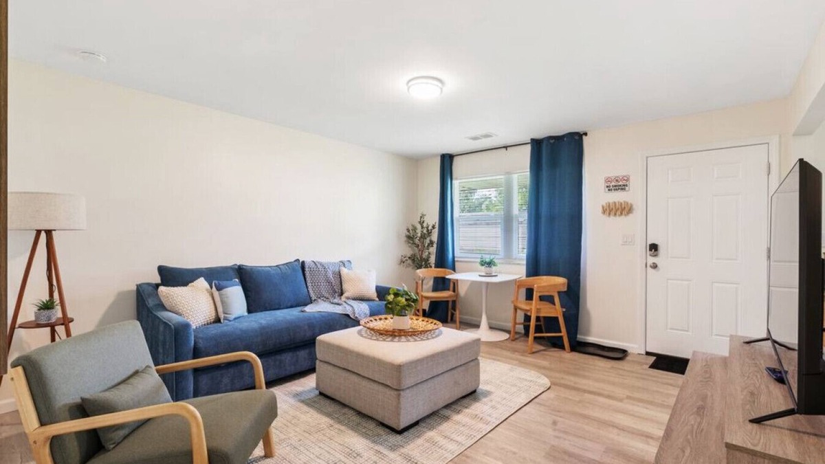 Columbus Apartment | Orchard Bend: 1BR, 1BA Apt near NCH
