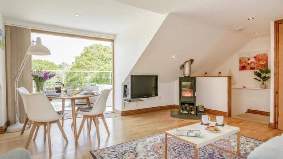 Wedmore Cottage | Orchard Farm - Orchard view