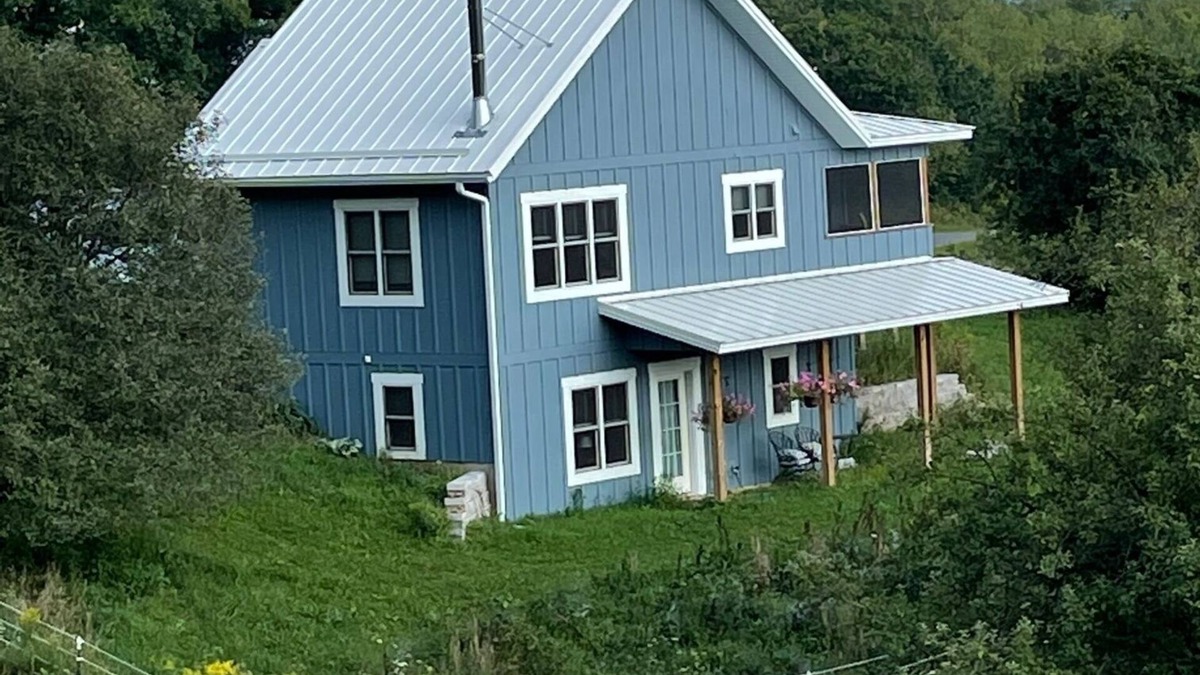 Norwalk Apartment | Orchard Studio: A Peaceful & Serene Retreat Near Hiking & Biking