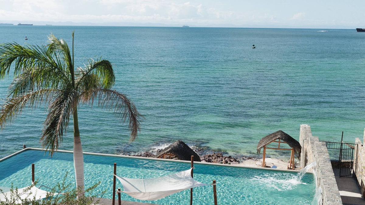 La Paz Hotel | Orchid House Baja & Beach Club