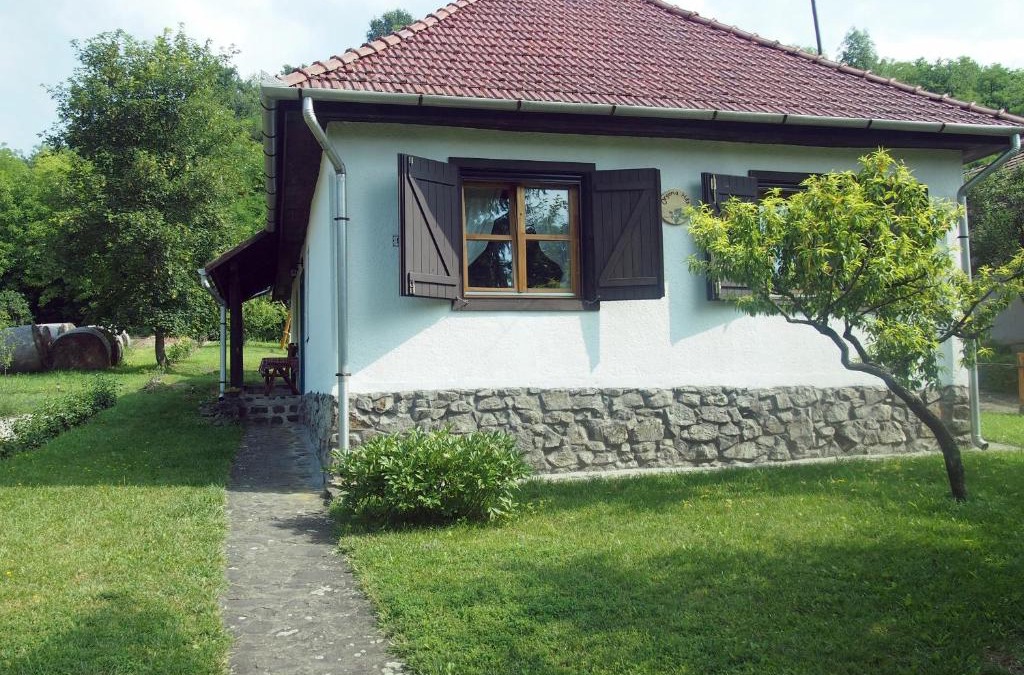 Szecseny Apartment | Orgona Ház