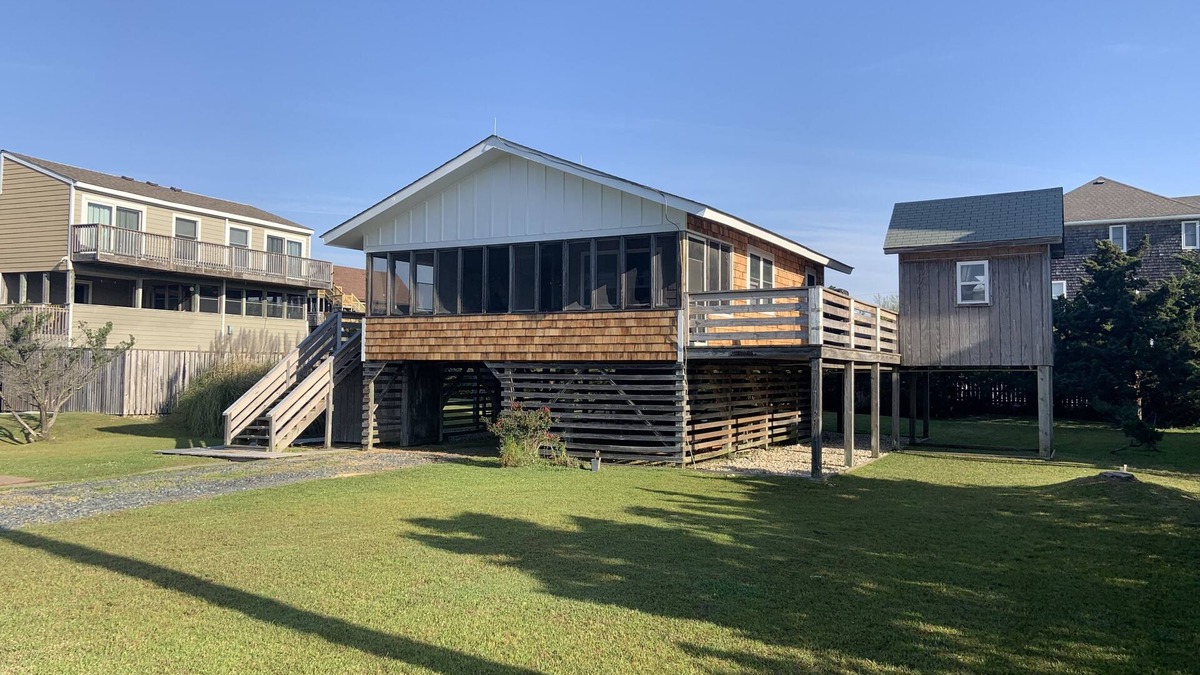 Salvo Cottage | Original Hatteras Beach Box! Family-owned & loved; flexible check-in/out days!n