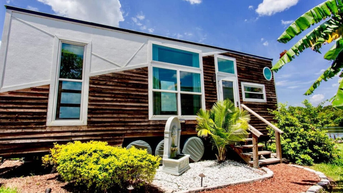 Northwest Orlando House | Orlando Venice- A Lakefront Tiny House