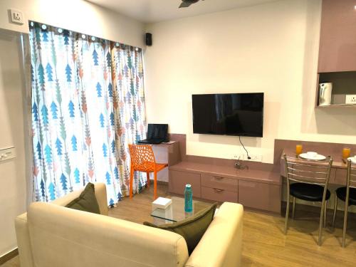 Viman Nagar Apartment | Orraica Stays Neon Hometels