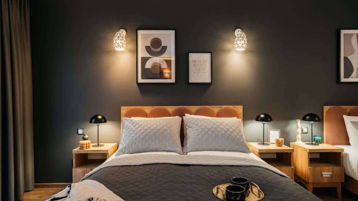 Ursus Apartment | ORSO City Studio with king size bed