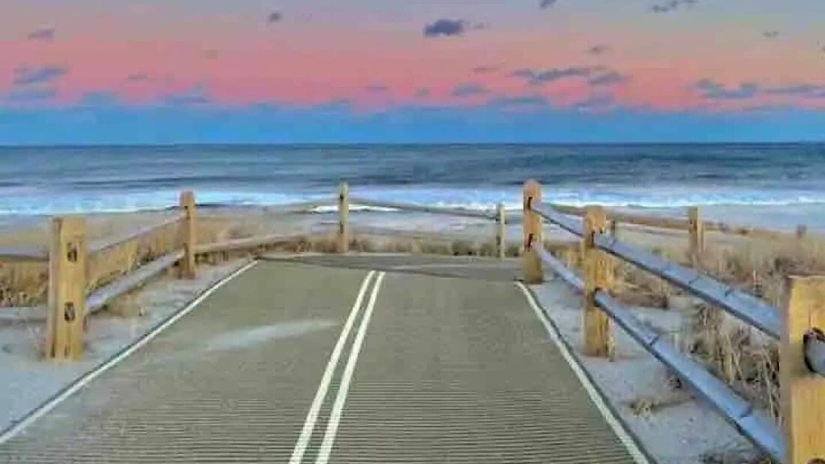 Ortley Beach Condo | Ortley Lavallette Seaside Heights Beach Block Cottage Condo Deck View 6/8 Dog