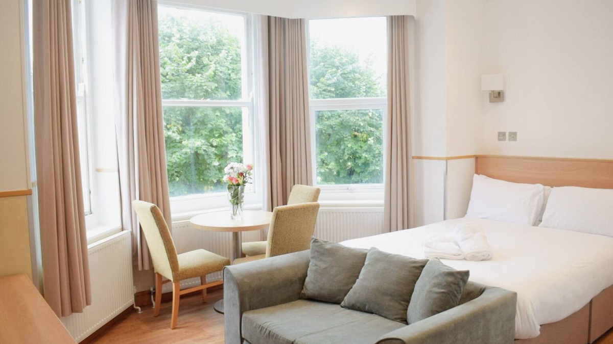 Eastbourne Seafront Apartment | Osborne Apartments