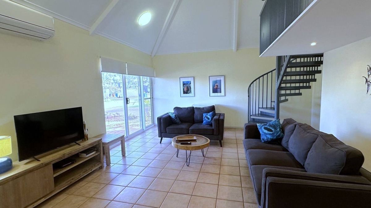 Exmouth Villa | Osprey Holiday Village Unit 102 - 3 Bedroom fully self contained unit
