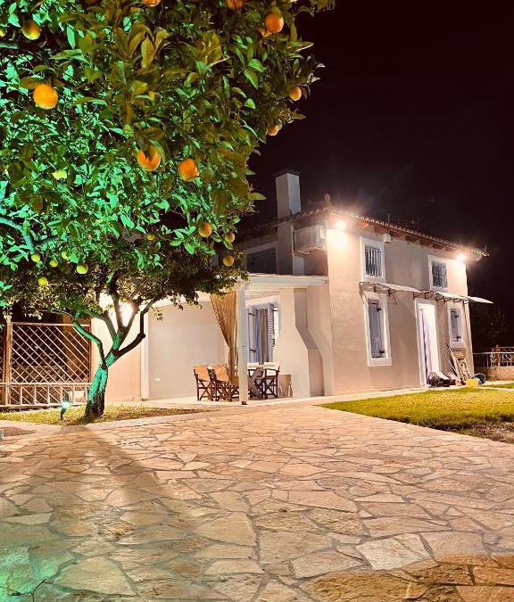 Melissopetra House | OSTRIA