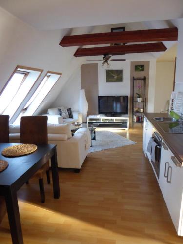 Dassow Apartment | Ostseeferienwohnung Storchennest