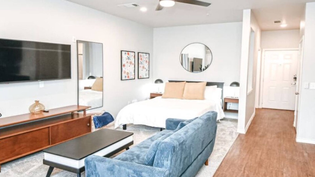 Stillwater Apartment | OSU Studio 1 Block From Stadium