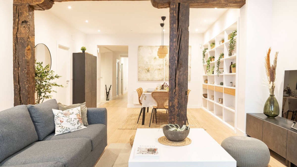 Bilbao Old Town Apartment | OT Residence 5 bed /4 bath in the heart of Old Town