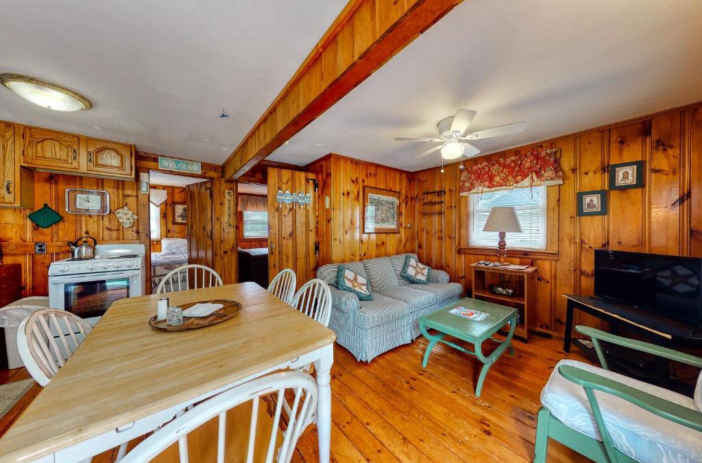 York Beach House | Otis Cottages