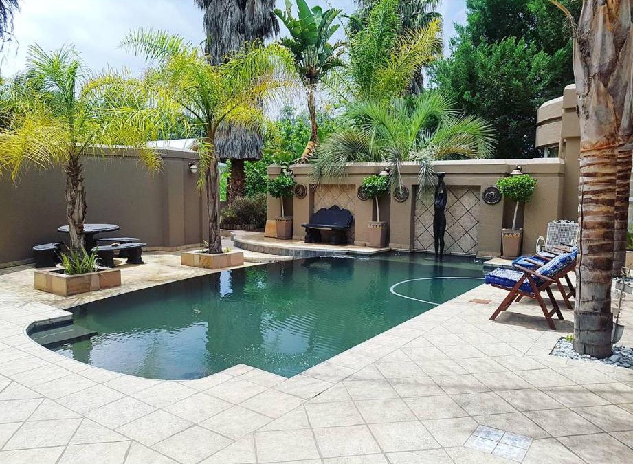 Oudtshoorn House | Oudtshoorn Guest House