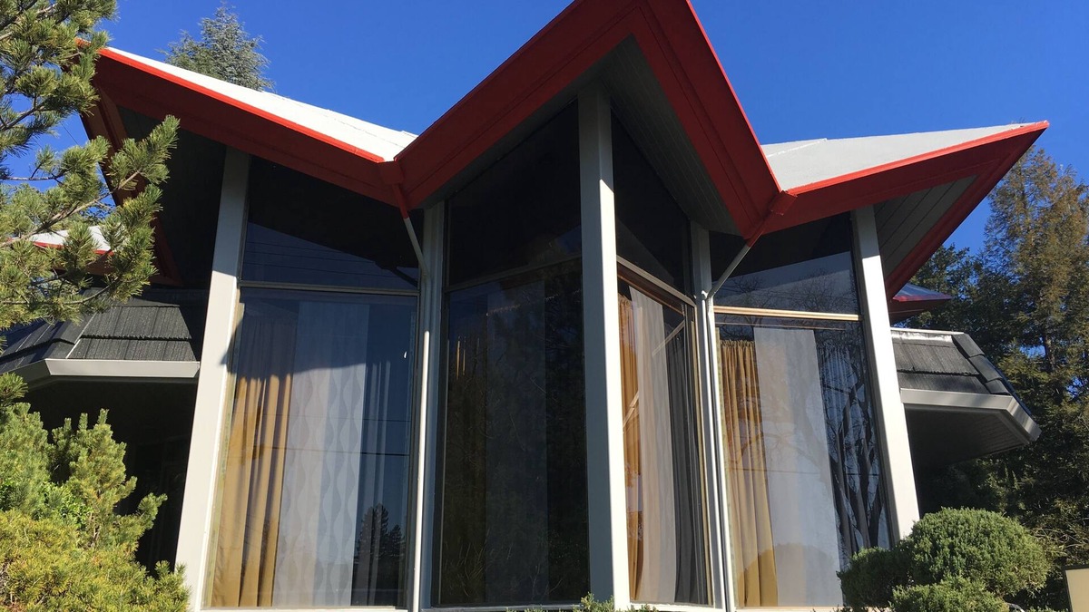 Ukiah Apartment | Our 1971 mid-century STAR DOME PLANET, unique architecture, centrally located