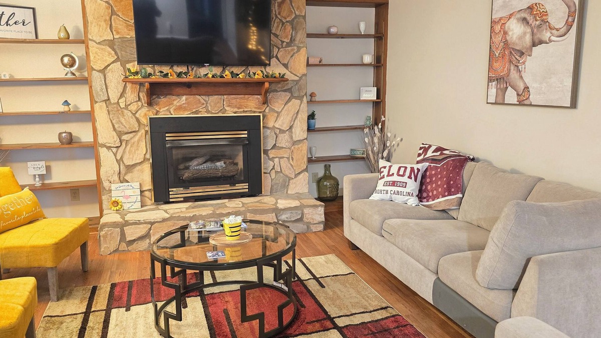 McLeansville House | Our Cozy Home w/Serene Pond View