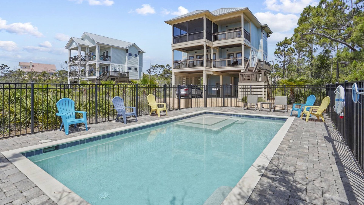 Plantation House | Our Kind of Paradise: Beachfront, Priv. Pool, Sleeps 12, Pet Friendly!