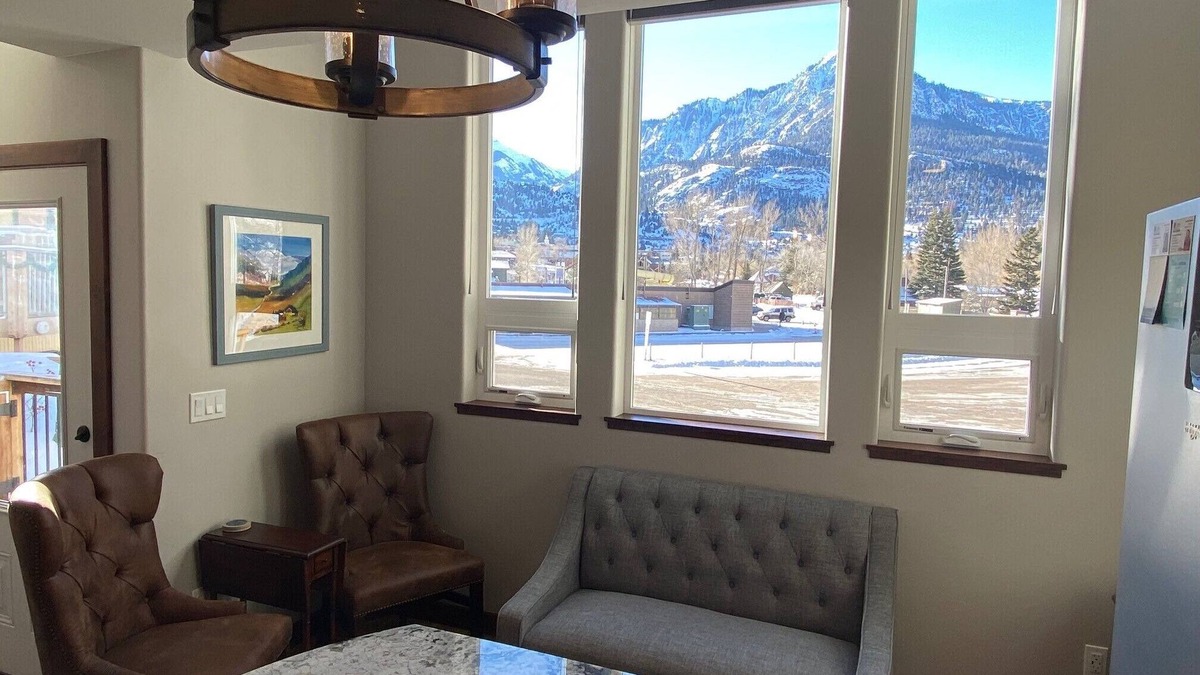 Ouray House | Ouray, CO Closest Townhome to Hot Springs Pool, Park, Trails