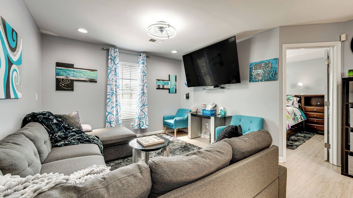 Concord Apartment | Outdoor Entertainment Area: Family Concord Apt!