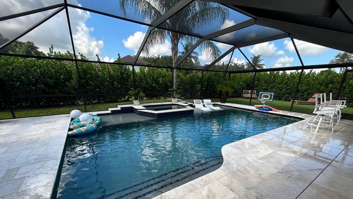 Boca Raton House | Outdoor paradise - pool/spa/kitchen with Spacious Home