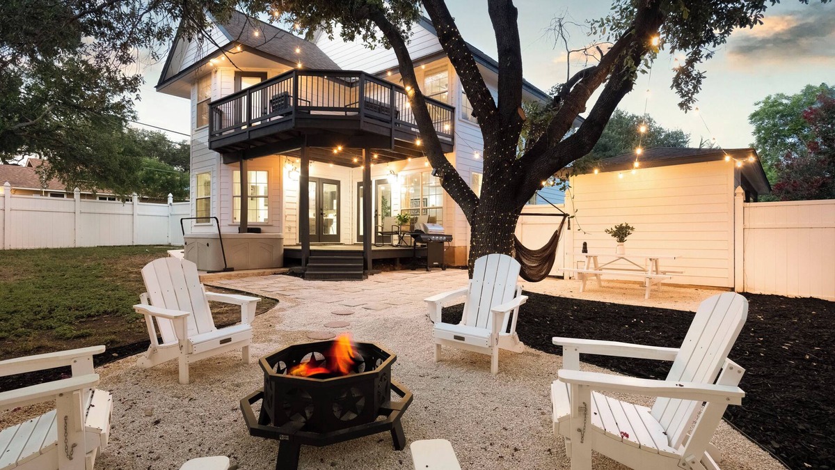 Central East Austin House | OUTDOOR PARADISE with HOT TUB and PLAYROOM