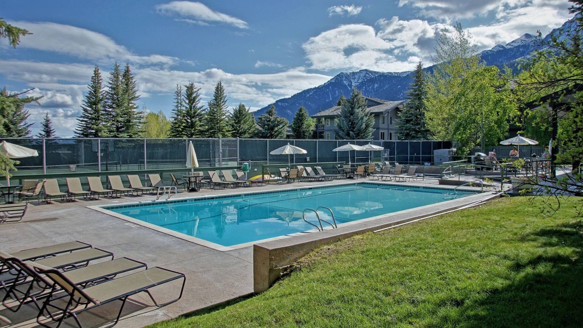 Teton Village House | Outdoor Pool, Private Sauna, Flexible Bedding - Minutes from Teton Village Restaurants & Shops