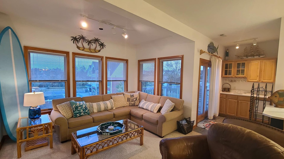 Manteo Condo | Outer Banks Beautiful Waterfront Condo with Elevator!