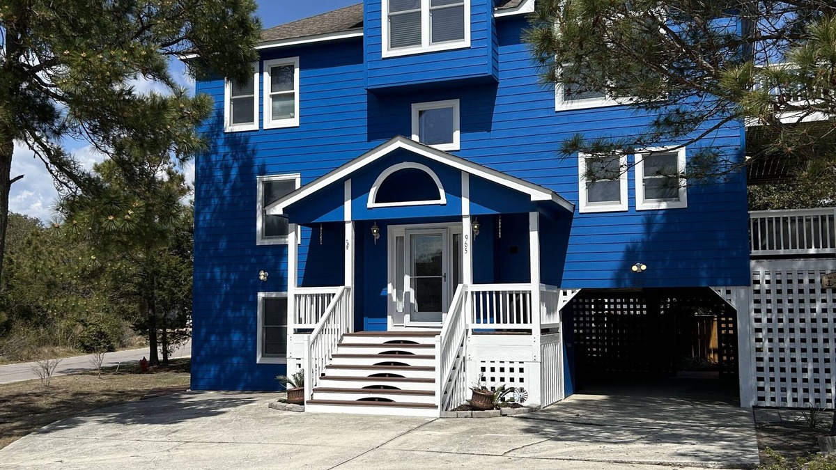 Whalehead Beach House | Outer Banks Family-sized Vacation Home 10-minute Walk from the Beach.
