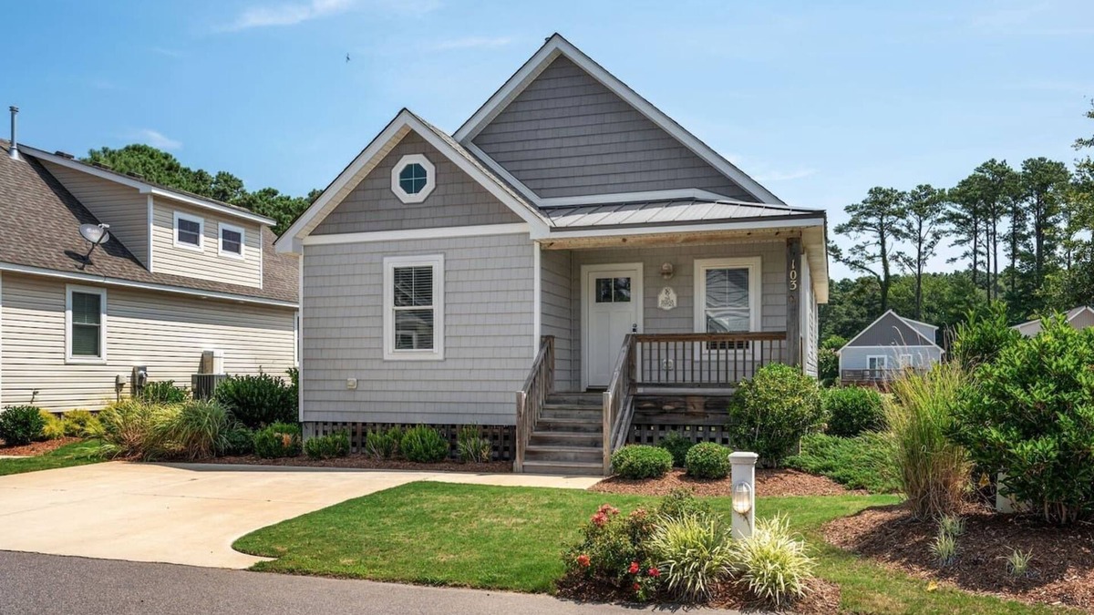 Harbinger House | Outer Banks Waterpark & Family Fun Cottage
