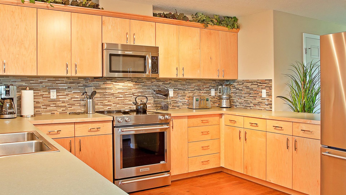 Ocean Shores Hotel | Outlook Condos at Oyhut Bay Resort