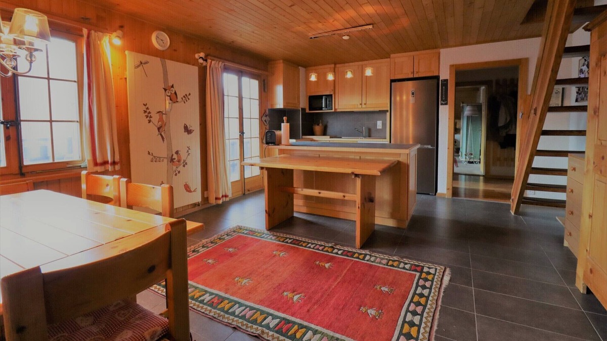 St. Luc Apartment | Outside: Apartment for 10 persons on the 4th floor with elevator, balcony with view, shuttle bus sto
