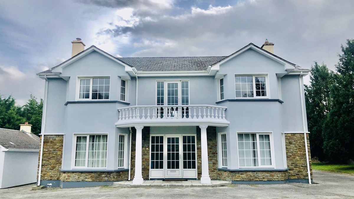 Killarney House | Outstanding Dromhale home