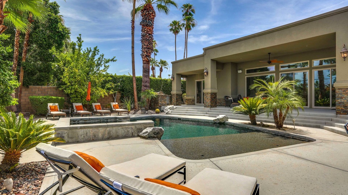 Palm Desert House | OUTSTANDING ESTATE! LUXURY PRIVATE RESORT FEEL HOME, FABULOUS LOCATION