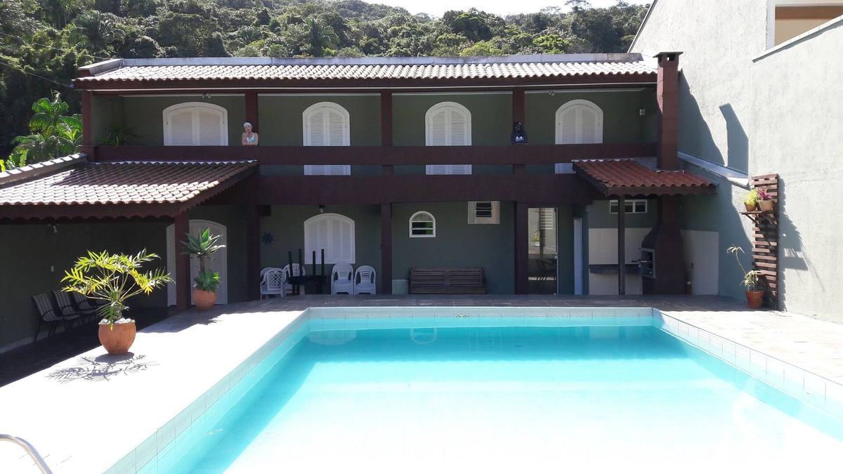Guaratuba House | Outstanding House With Large Pool Close to Prainha and Caioba Beaches