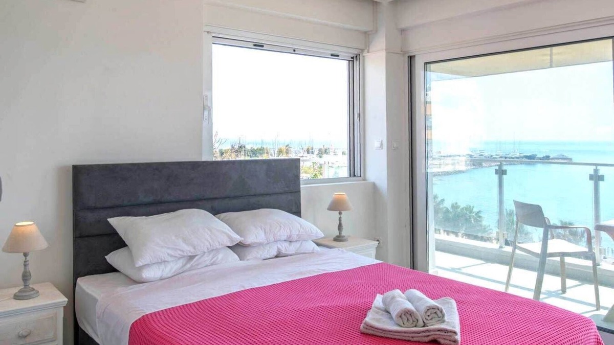 Palaio Faliro Apartment | Outstanding seaview studio in Athenian Riviera