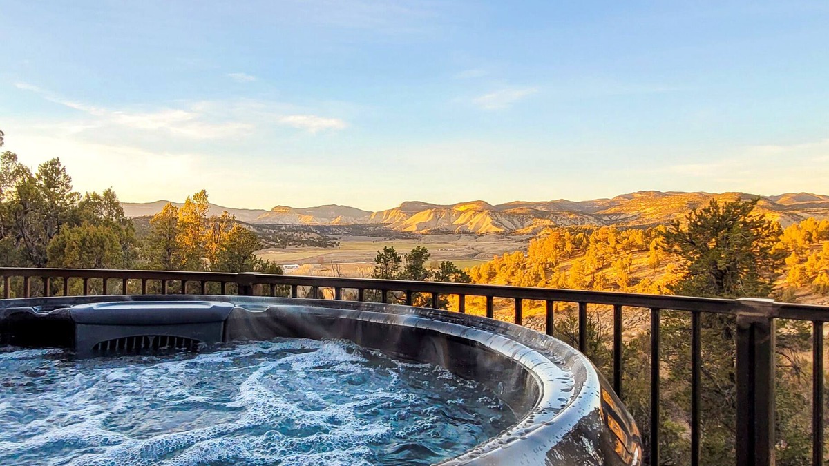 Orderville House | Overlook Casita | Private Hot tub | Zion NP