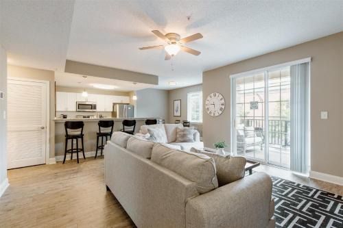 Greenville Downtown House | Overlook Downtown GVL!