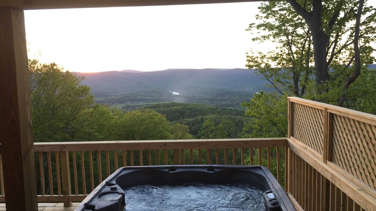 Rileyville House | Overlook Mountain Supercabin