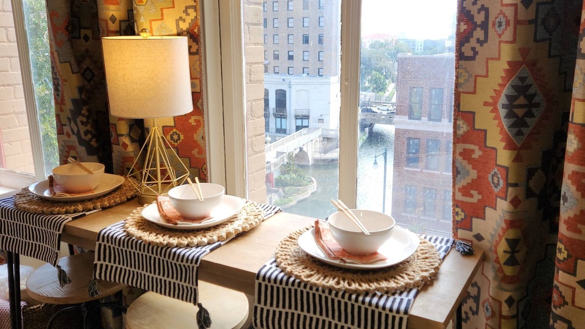 Downtown San Antonio Apartment | Overlooks Riverwalk/King/Downtown