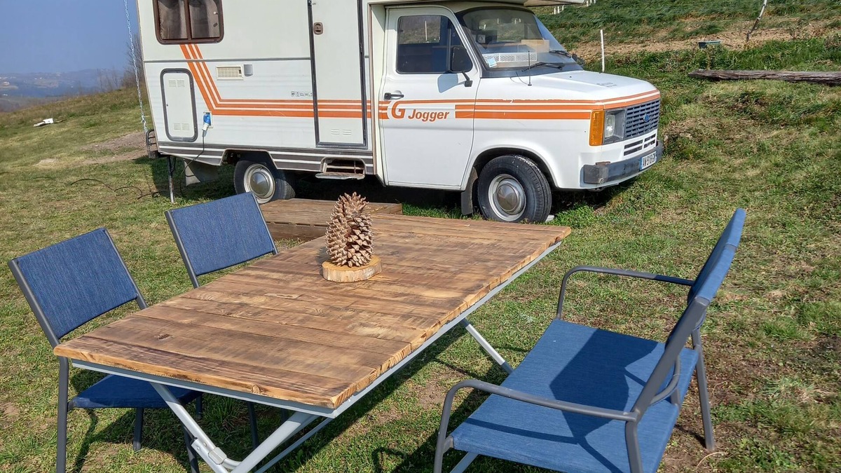 Saint-Barthelemy-le-Plain House | Overnight stay in a vintage camper