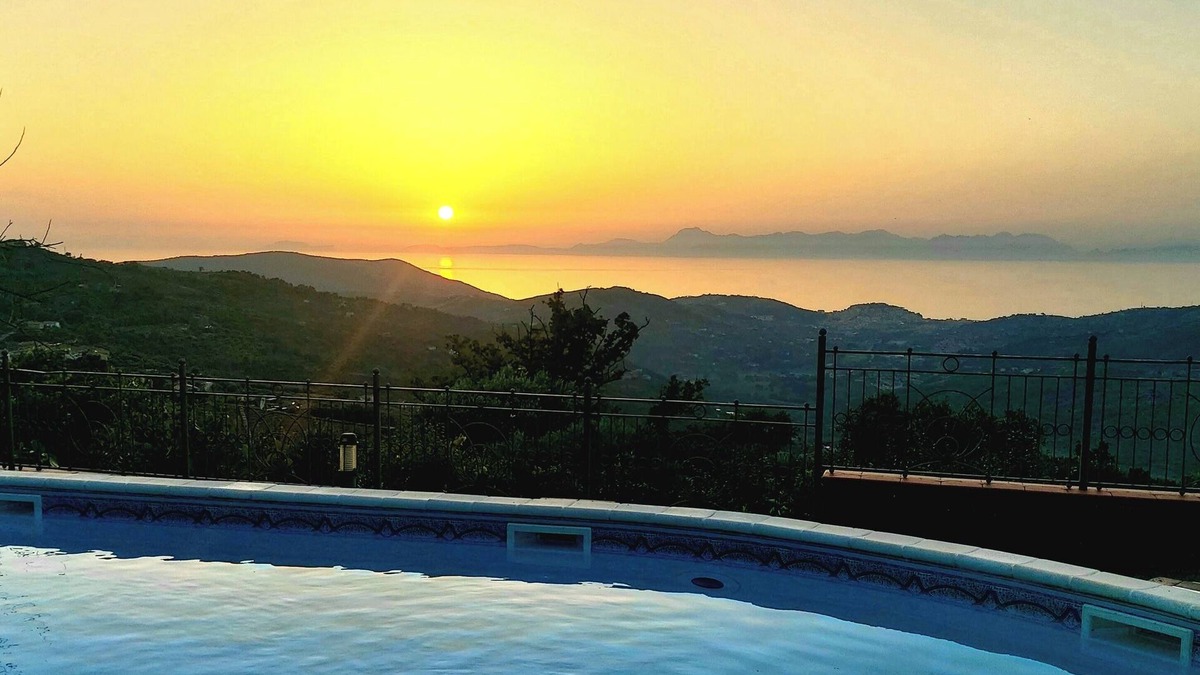 Laureana Cilento Villa | Overview Exclusive villa in Cilento with swimming pool